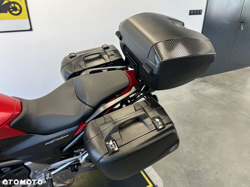 Honda NC - 17