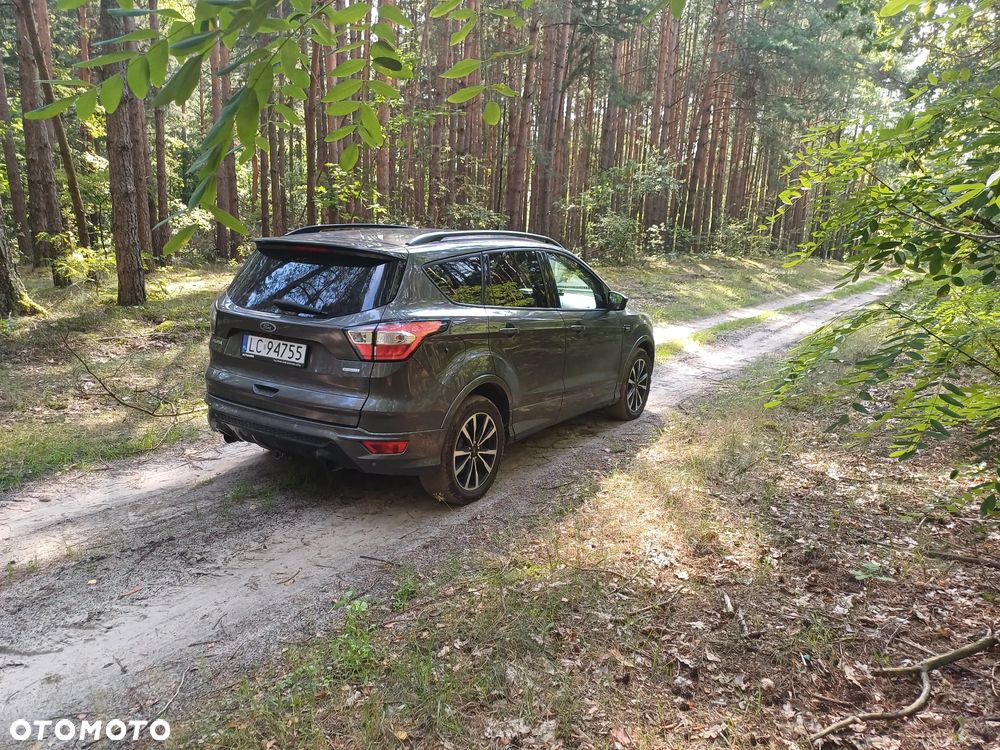Ford Kuga - 21