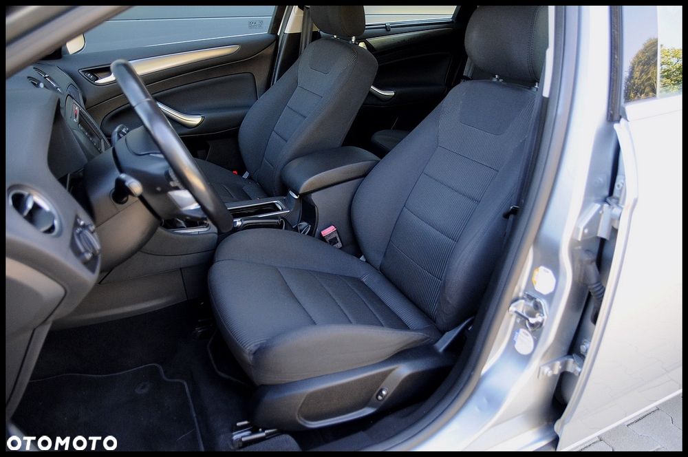 Ford Mondeo SW 2.0 TDCi Titanium - 19