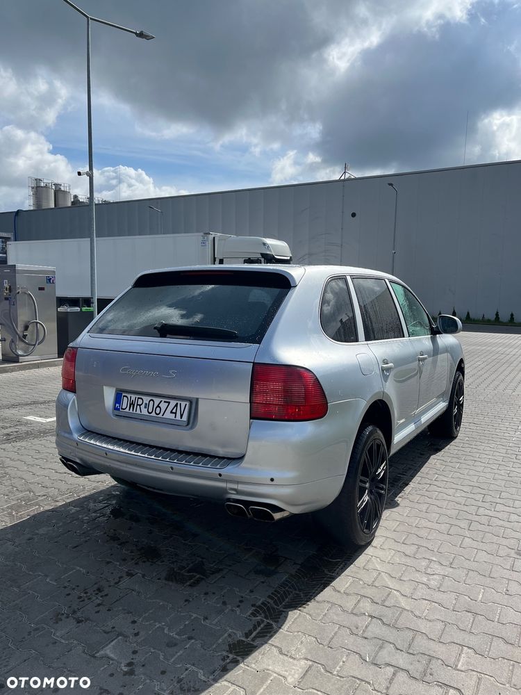 Porsche Cayenne - 8