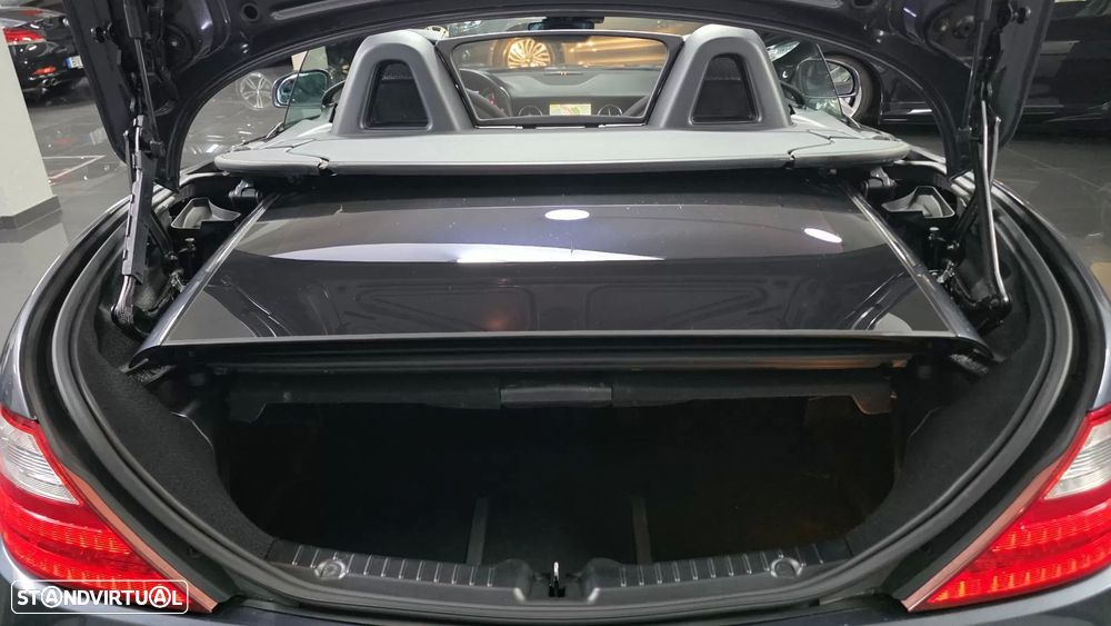 Mercedes-Benz SLK 200 (BlueEFFICIENCY) - 30