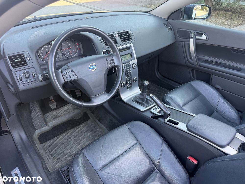 Volvo C70 2.0D Momentum - 9