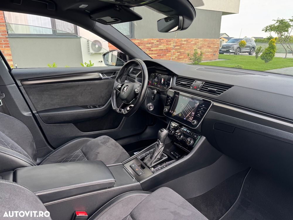 Skoda Superb 1.4 TSI DSG Sportline - 11