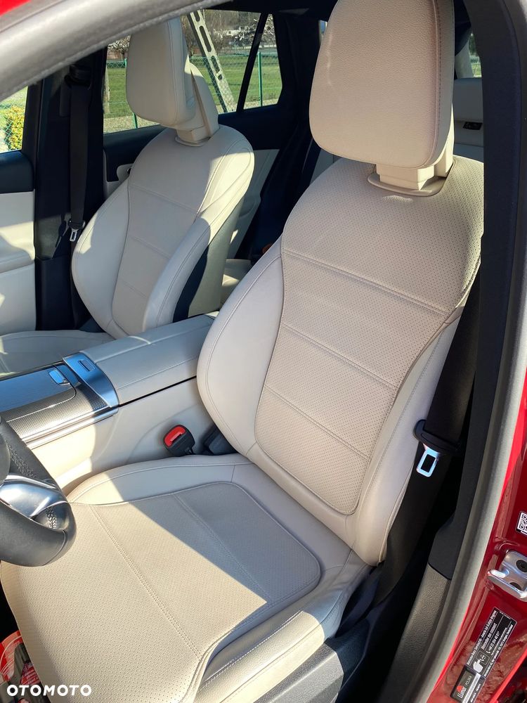 Mercedes-Benz GLC - 14