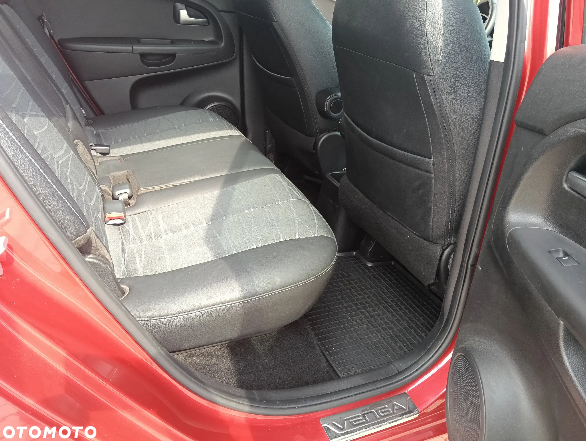 Kia Venga 1.4 Business Line - 23