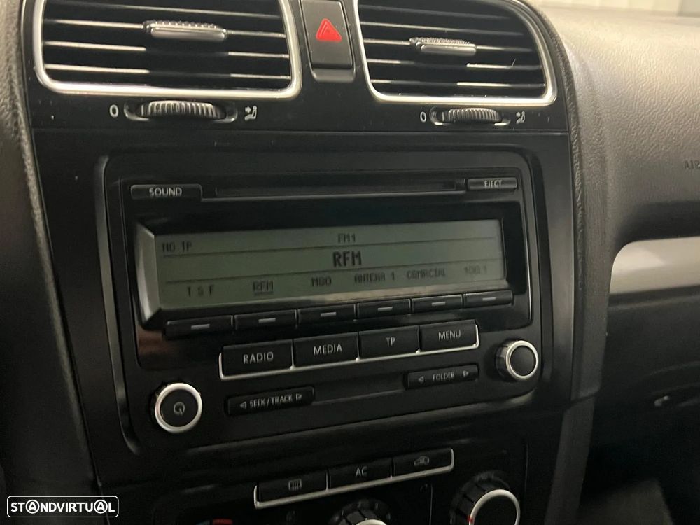 VW Golf Variant 1.6 TDi Confortline - 4