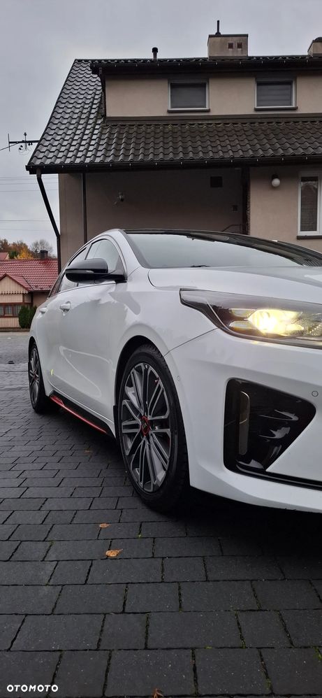 Kia ProCeed 1.6 T-GDI GT DCT - 6
