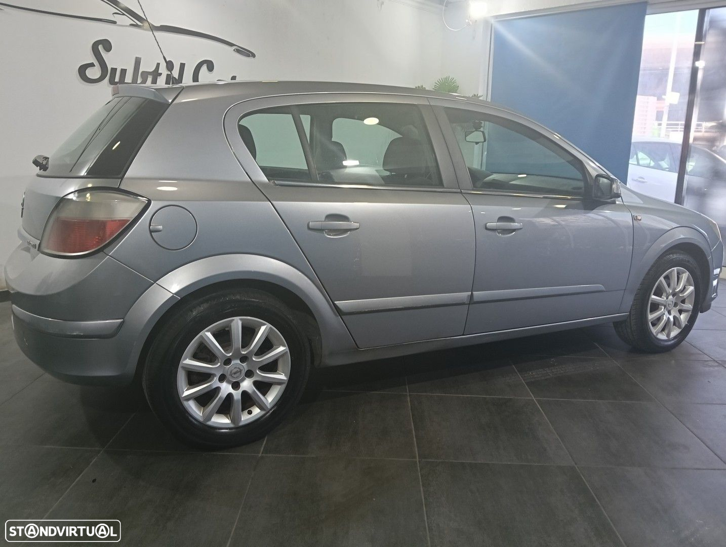 Opel Astra 1.7 CDTi Elegance - 4