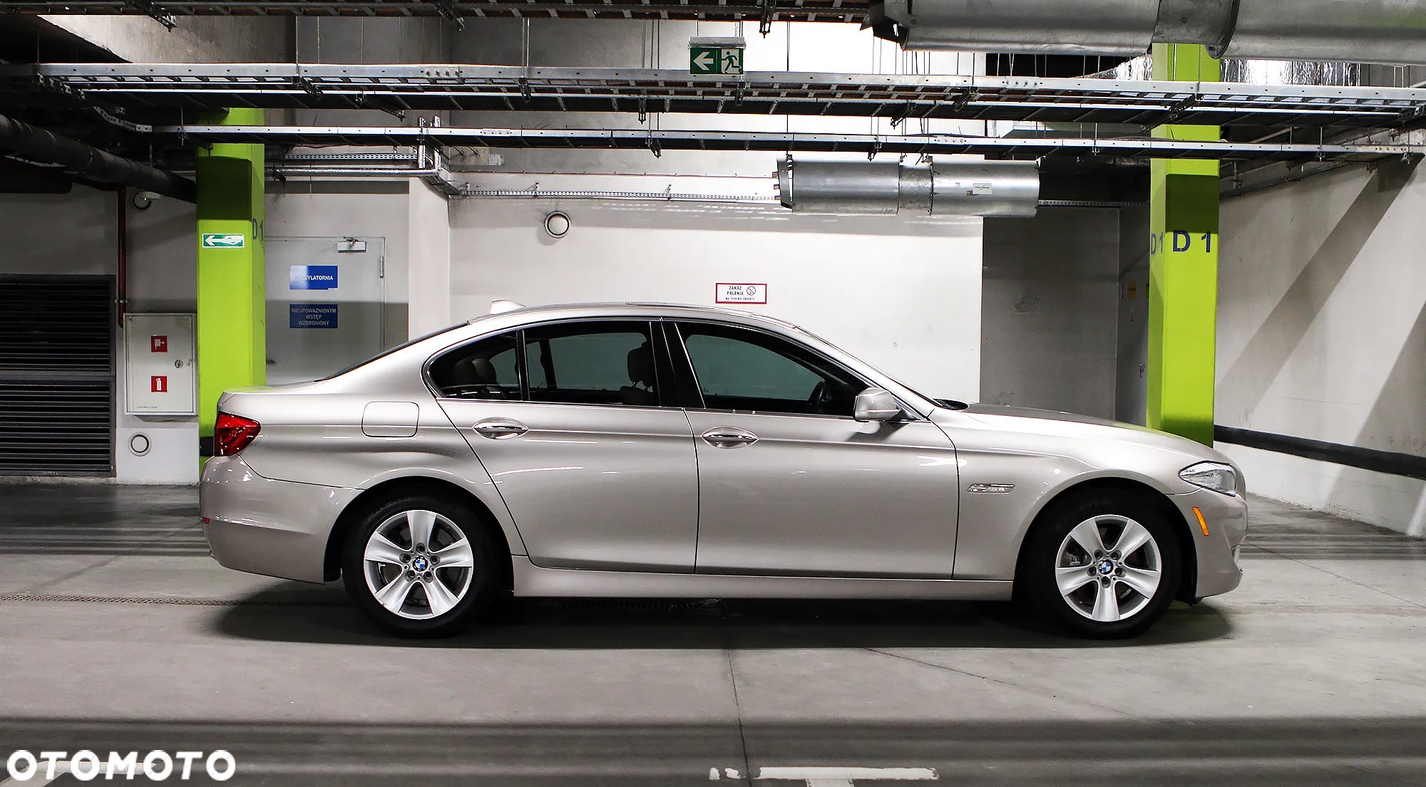 BMW Seria 5 528i - 6