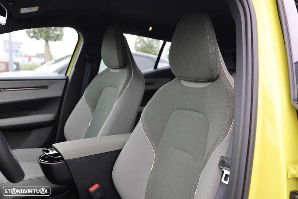 Volvo EX30 69 kWh Single Motor Extended Range Plus - 8