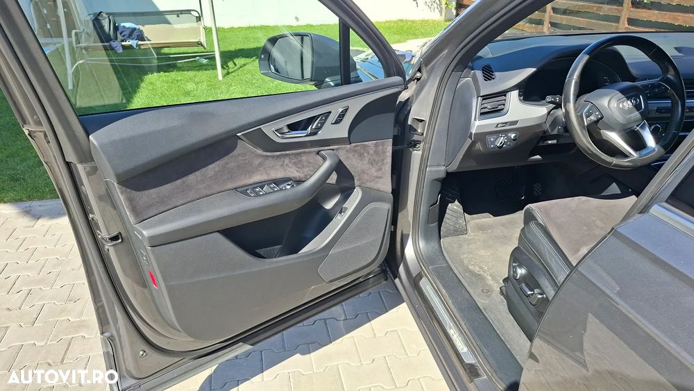 Audi Q7 e-tron 3.0 TDI quattro Tiptronic - 13