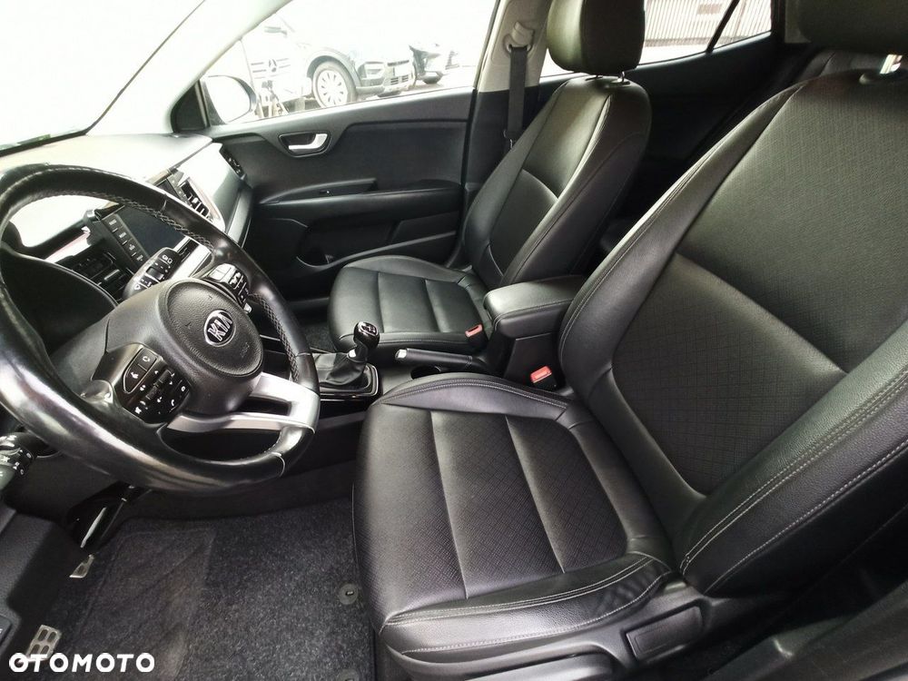 Kia Stonic 1.0 T-GDI 120 Platinum Edition - 8