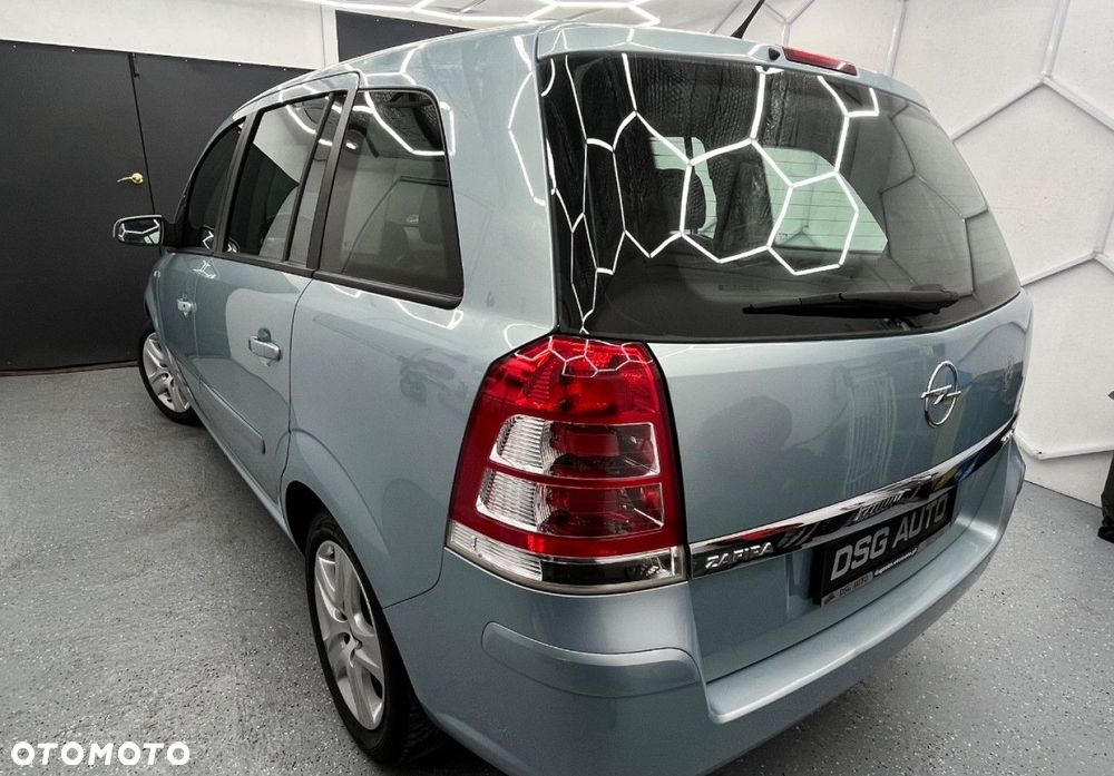 Opel Zafira - 16