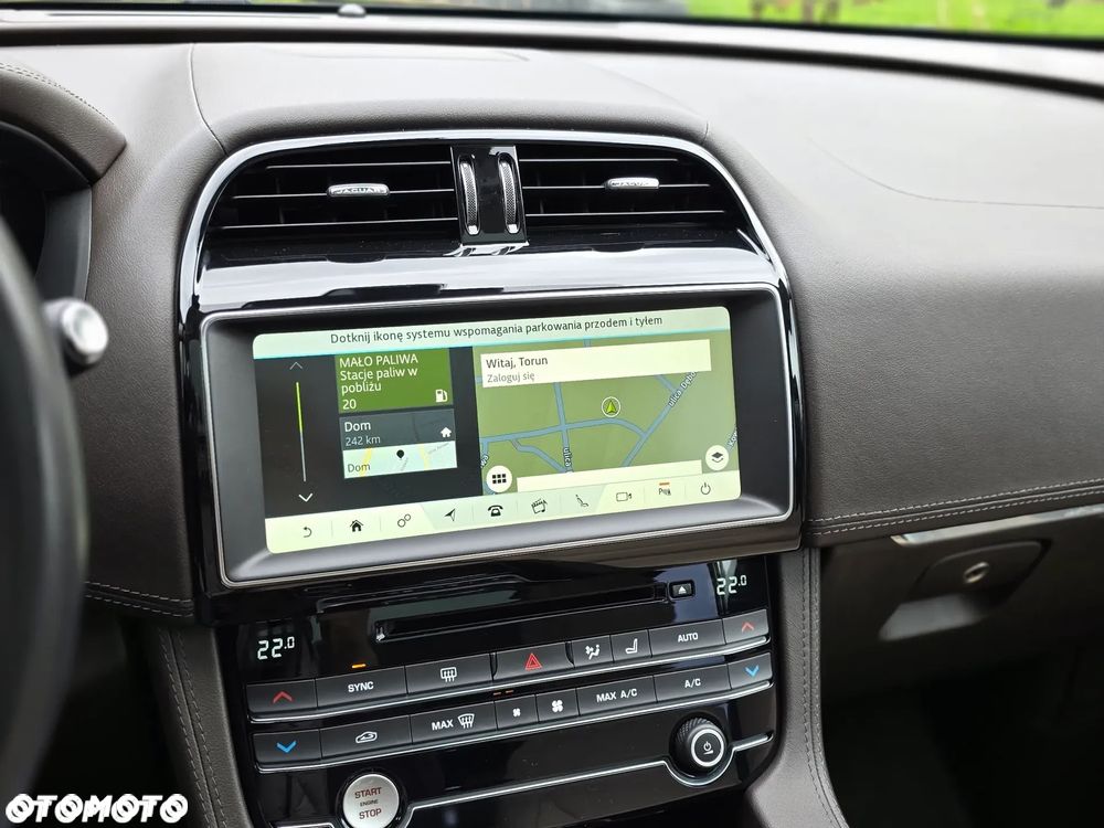 Jaguar F-Pace P250 AWD R-Dynamic Black - 30