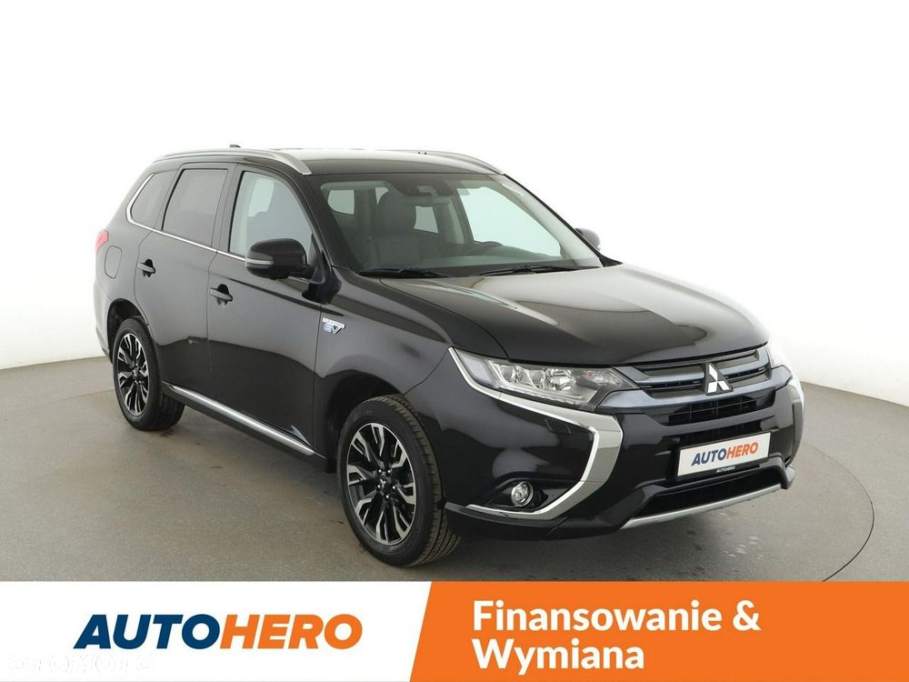 Mitsubishi Outlander - 11