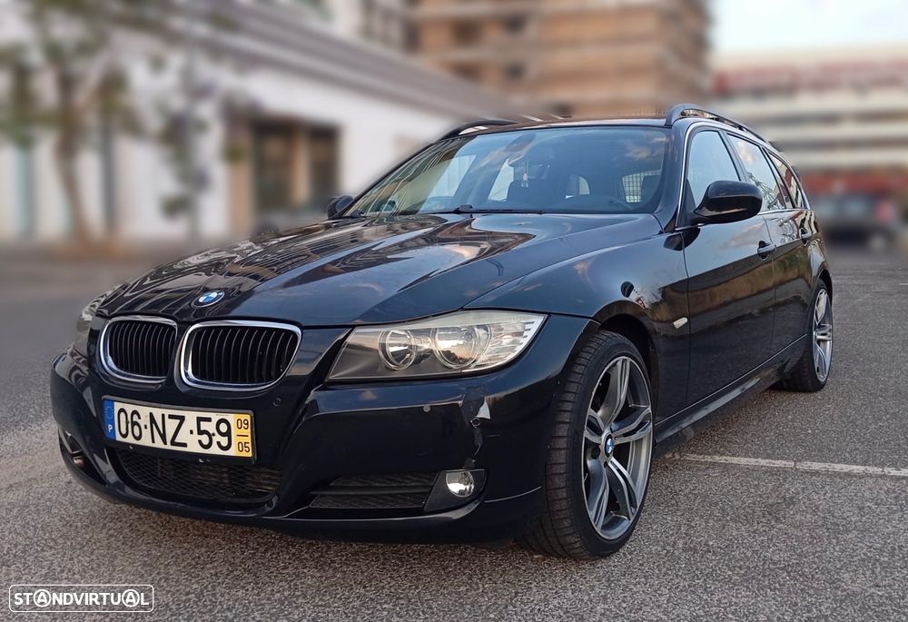BMW 320 d Touring Dynamic - 3