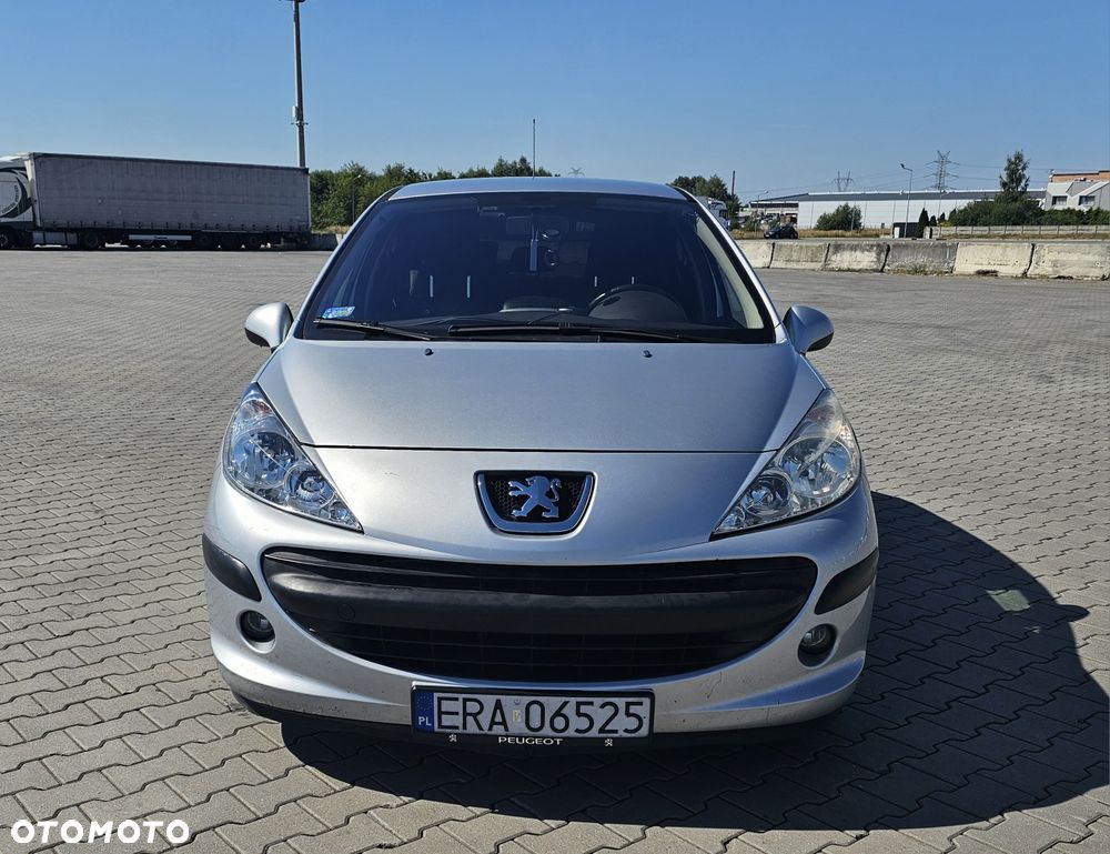 Peugeot 207 - 2