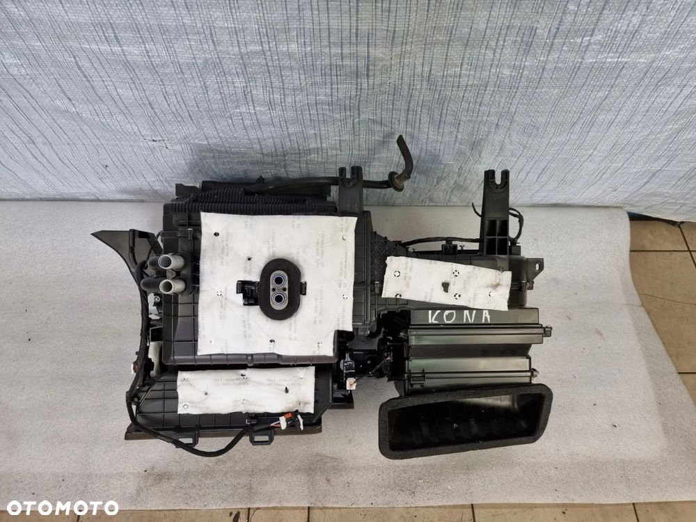 NAGRZEWNICA WENTYLATOR HYUNDAI KONA 1.0 T-GDI - 2