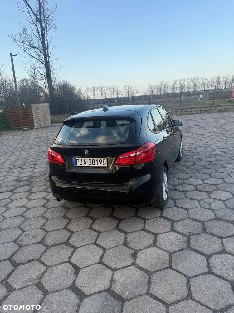 BMW Seria 2 216d Advantage - 4