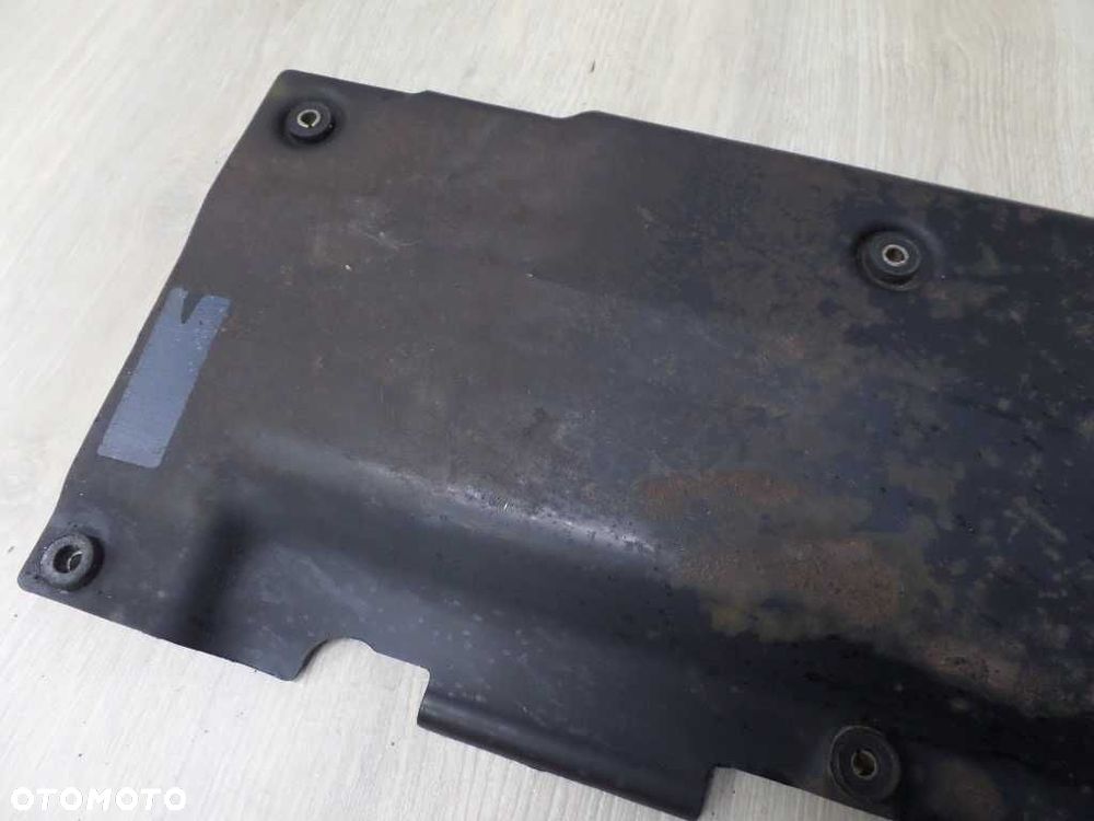 ISUZU NPR NQR NKR 04-07 5.2 D 4HK1 OSLONA POKRYWA SILNIKA - 3