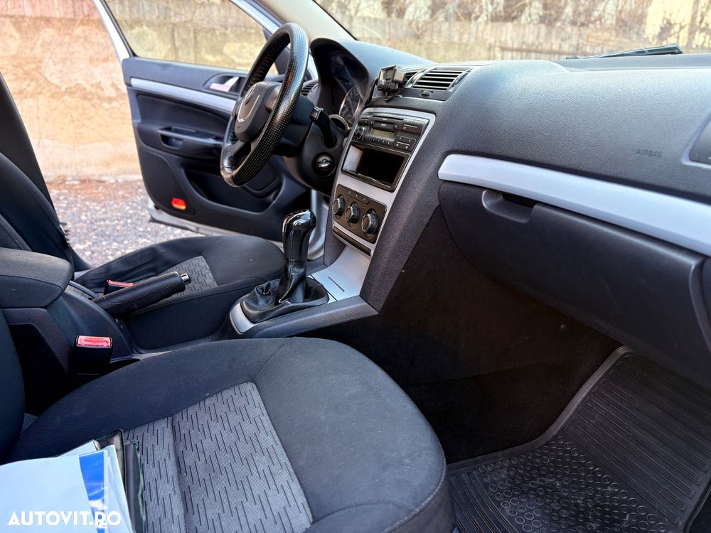 Skoda Octavia 1.6 TDI DPF Active - 5