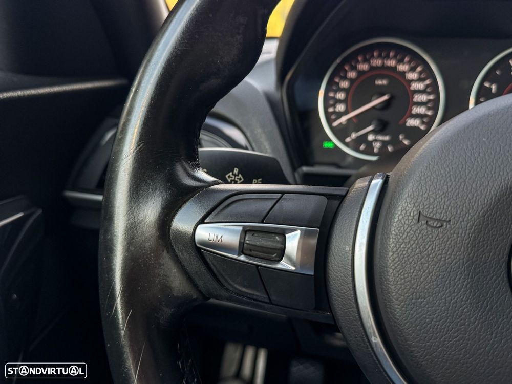 BMW 118 d Pack M - 45