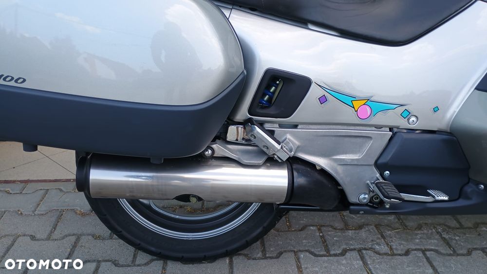 Honda ST - 29