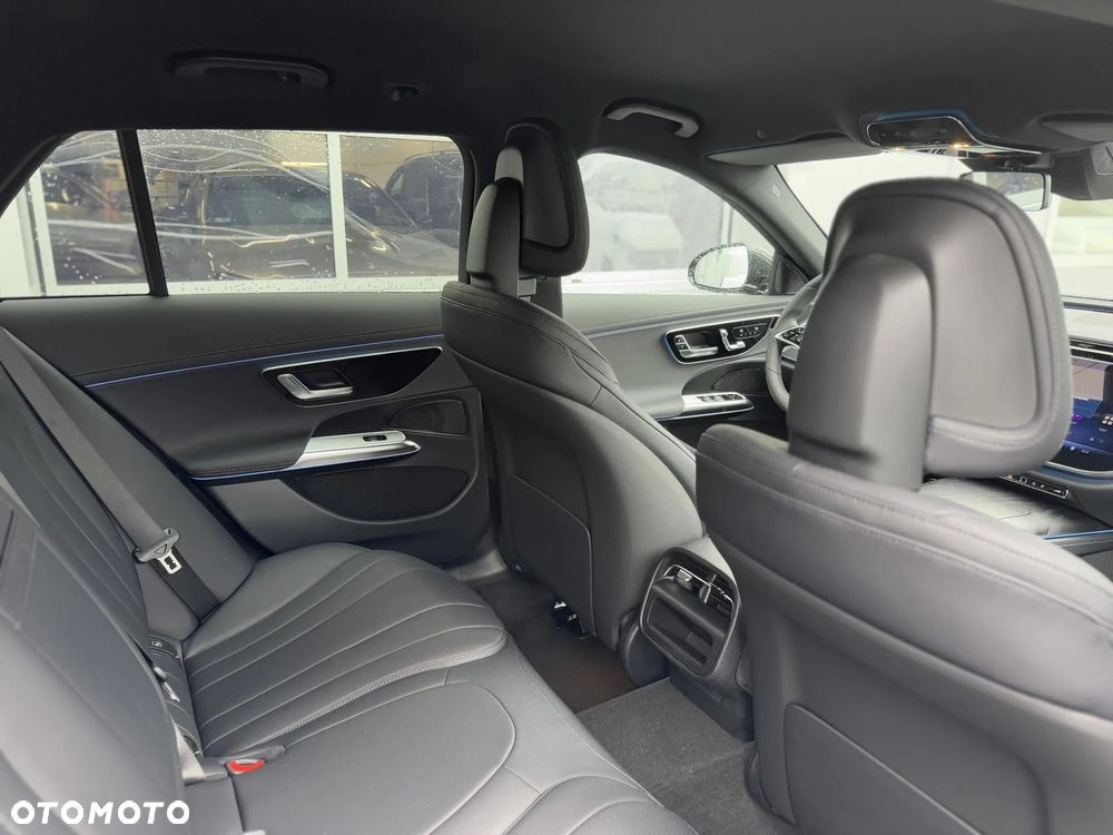 Mercedes-Benz Klasa E 220 d 4Matic 9G-TRONIC - 18