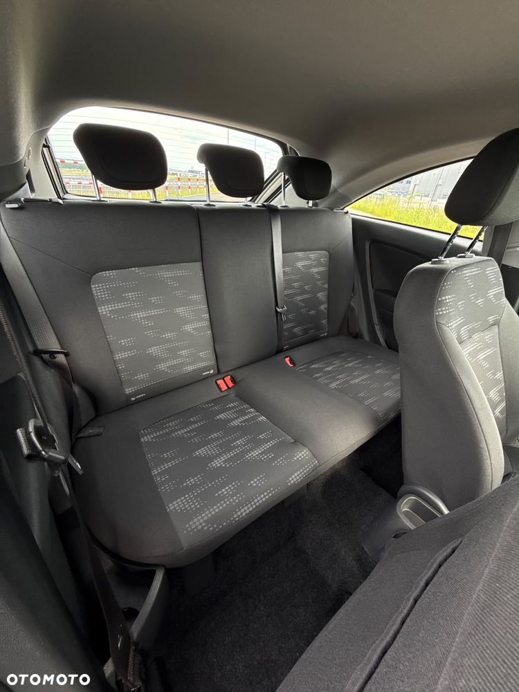 Opel Corsa 1.4 16V Enjoy - 34