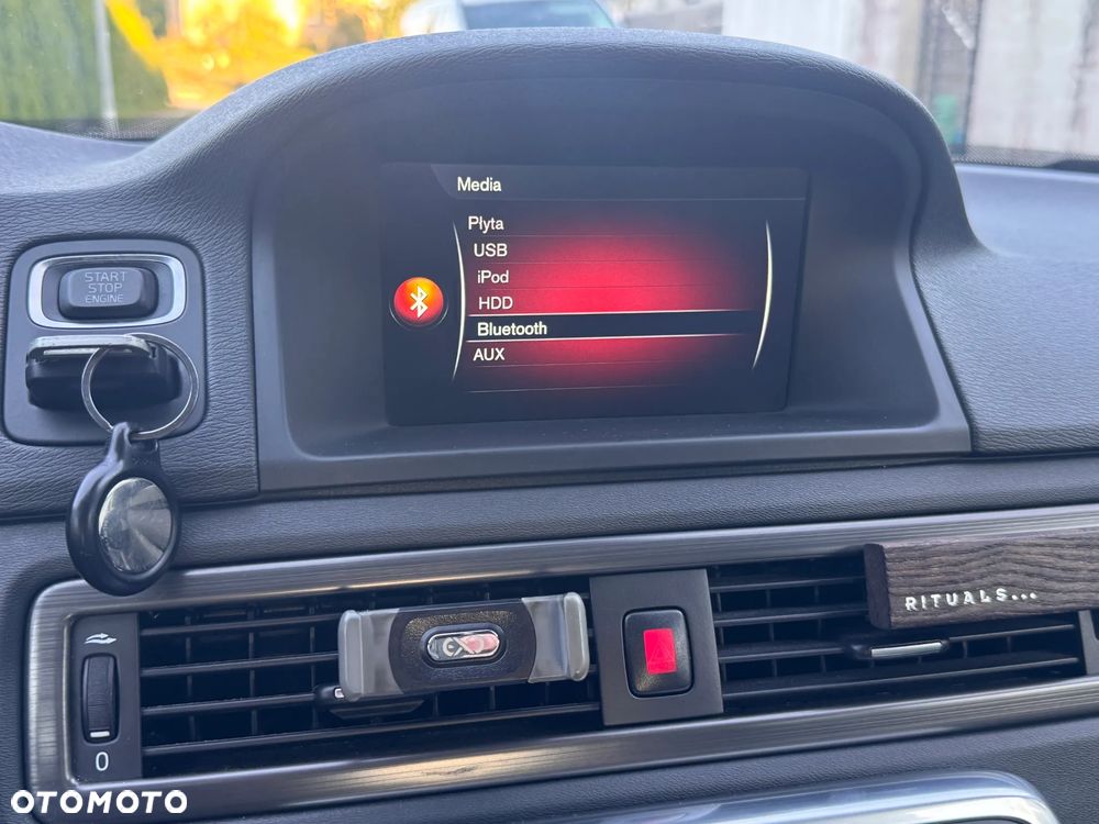 Volvo V70 D4 Drive-E Momentum - 25