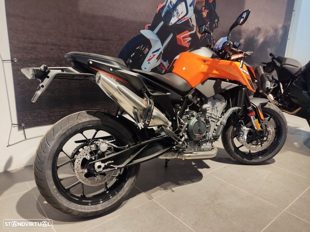 KTM Duke 790 - 2