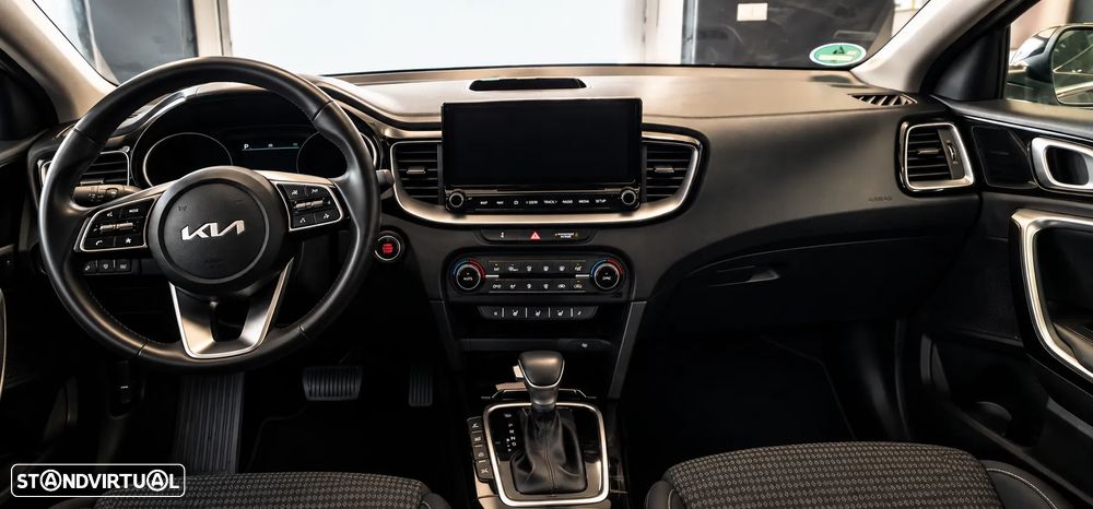Kia Ceed SW 1.6 GDI DCT OPF Platinum Edition - 27