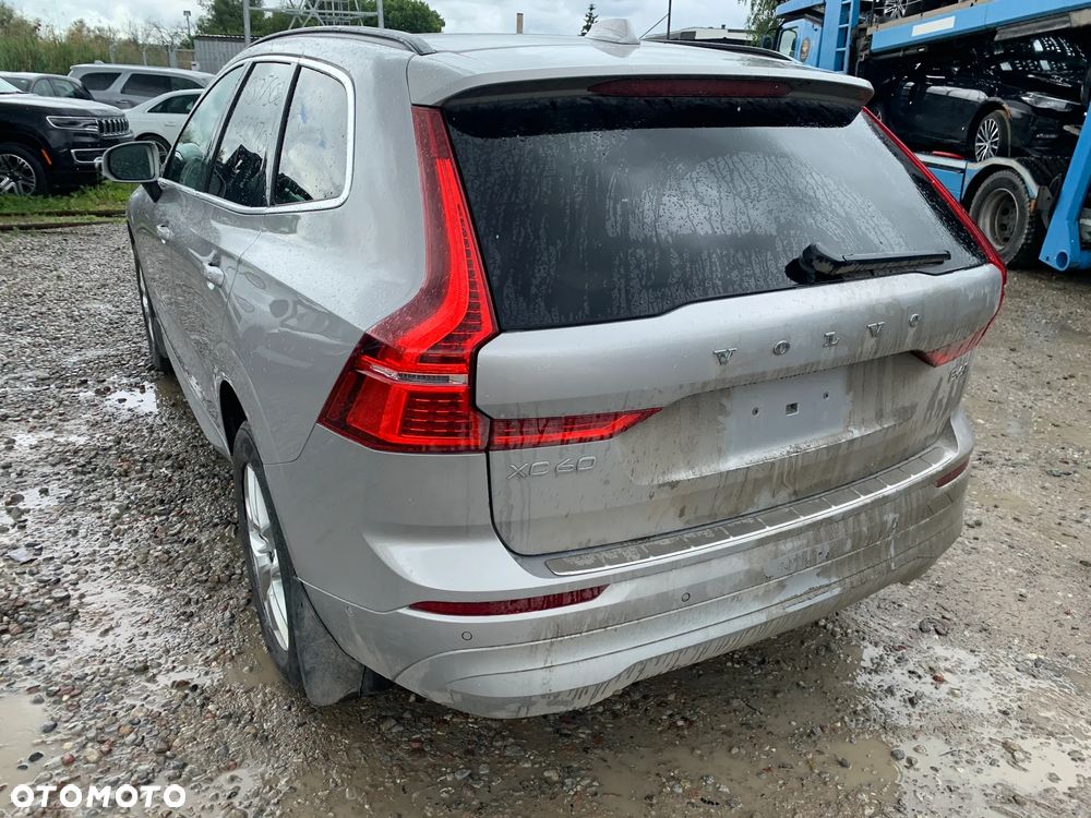 Volvo XC 60 B6 B AWD Momentum - 8