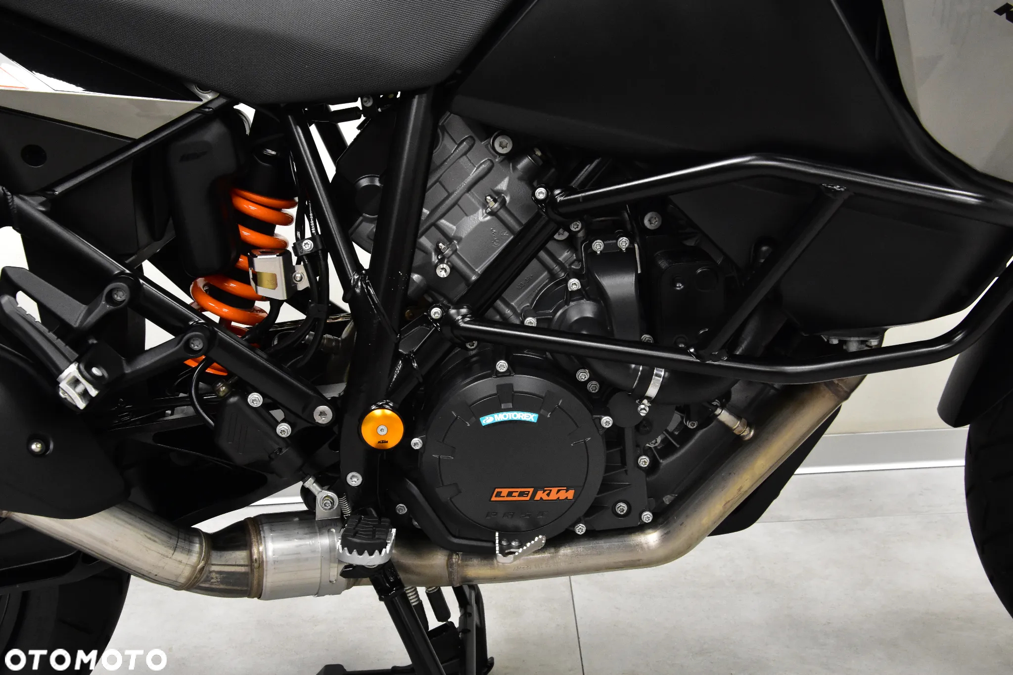 KTM Adventure - 27
