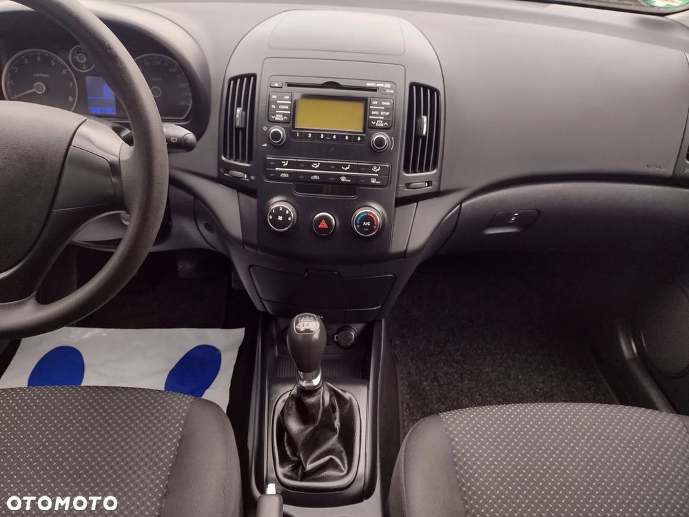 Hyundai i30 i30cw 1.4 blue Comfort - 18