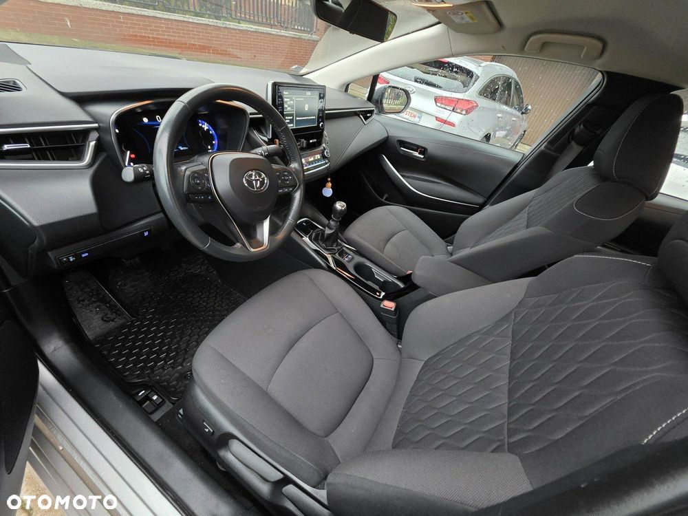 Toyota Corolla - 21