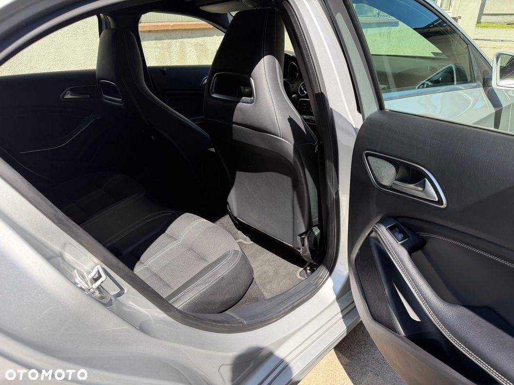 Mercedes-Benz Klasa A 200 7G-DCT Style - 14
