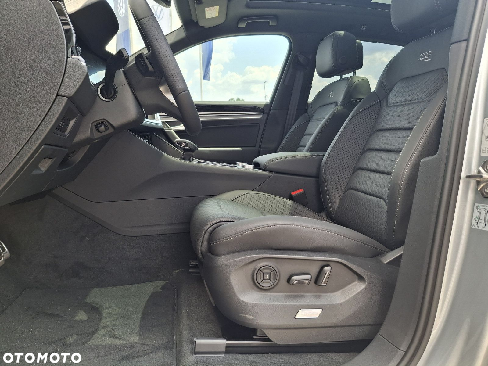 Volkswagen Touareg 3.0 V6 TDI 4Motion R-Line - 14