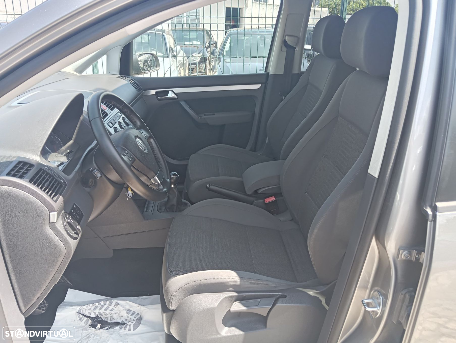 VW Touran 1.9 TDi Highline 7L - 7