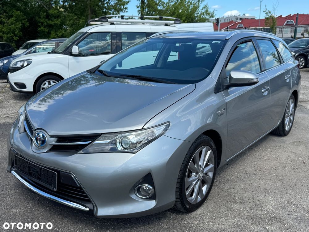 Toyota Auris - 1