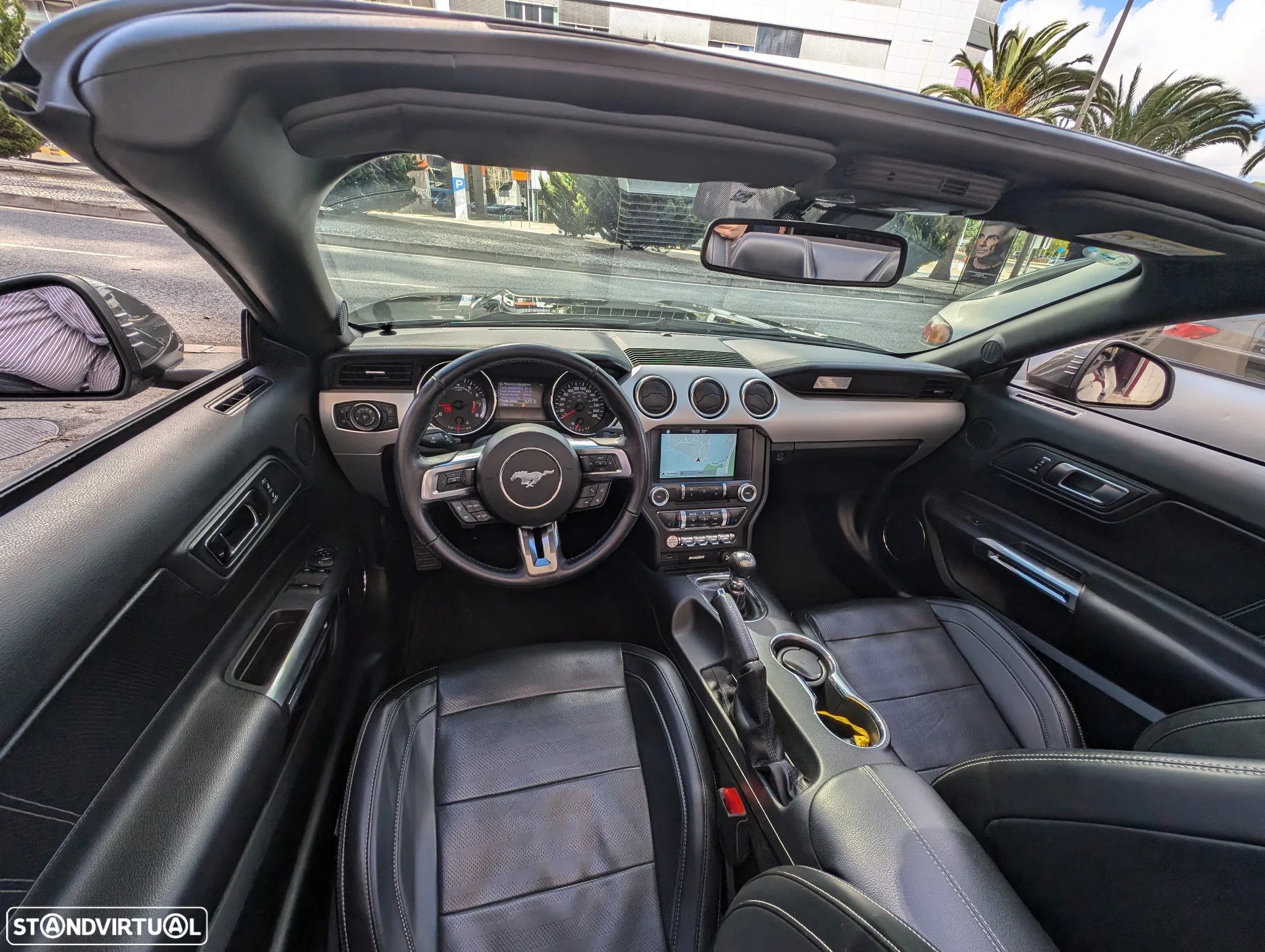 Ford Mustang Cabrio 2.3 Eco Boost - 12