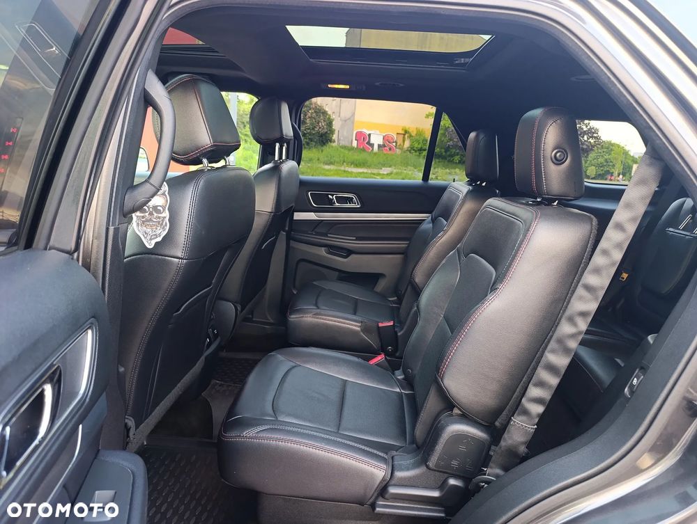 Ford Explorer - 9
