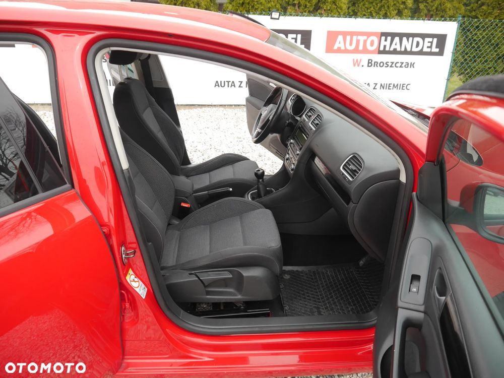 Volkswagen Golf 1.6 TDI DPF BlueMotion Technology Team - 14