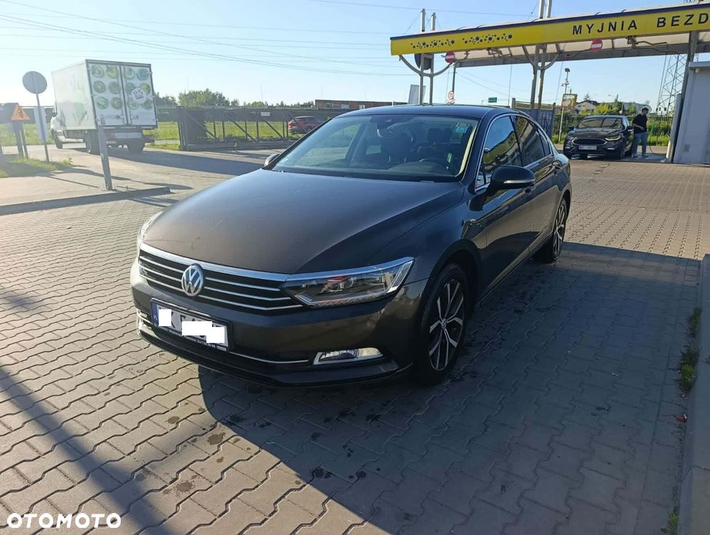 Volkswagen Passat 2.0 TDI BMT Comfortline DSG - 3