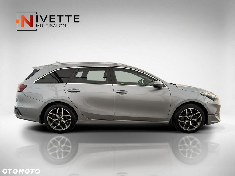 Kia Ceed - 8