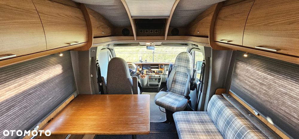 Burstner DELFIN PERFORMANCE T625 AL-KO 3.0L Renault Master - 6