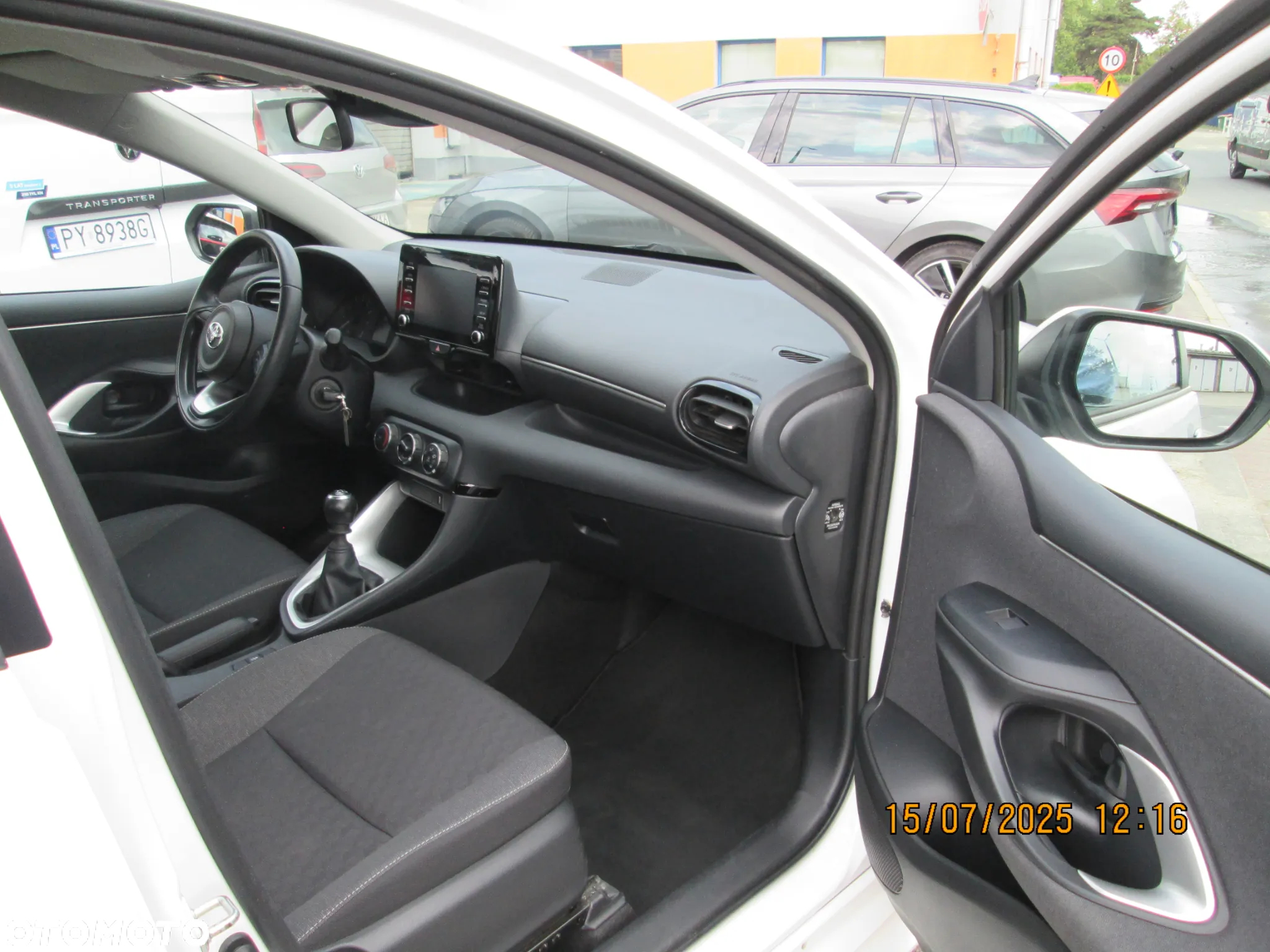 Toyota Yaris 1.5 Comfort - 10