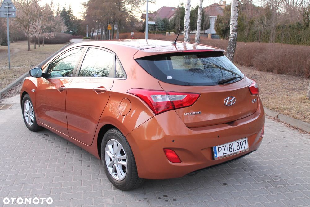 Hyundai i30 1.6 CRDi BlueDrive Comfort - 17