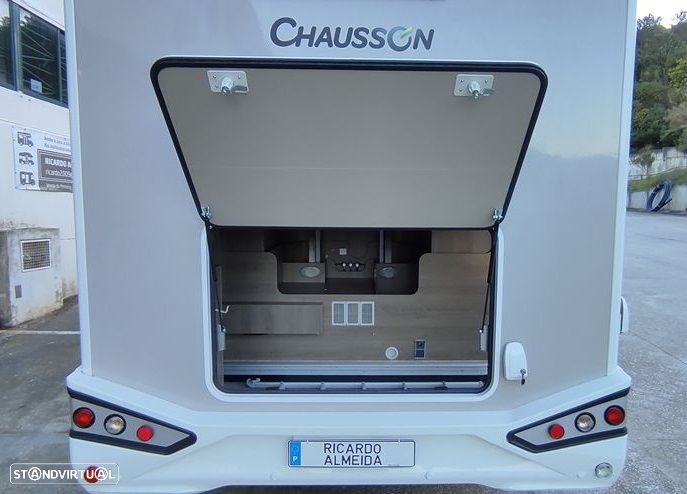 Chausson Titanium 708 (Cama central 7.10mt e sala face a face) - 17