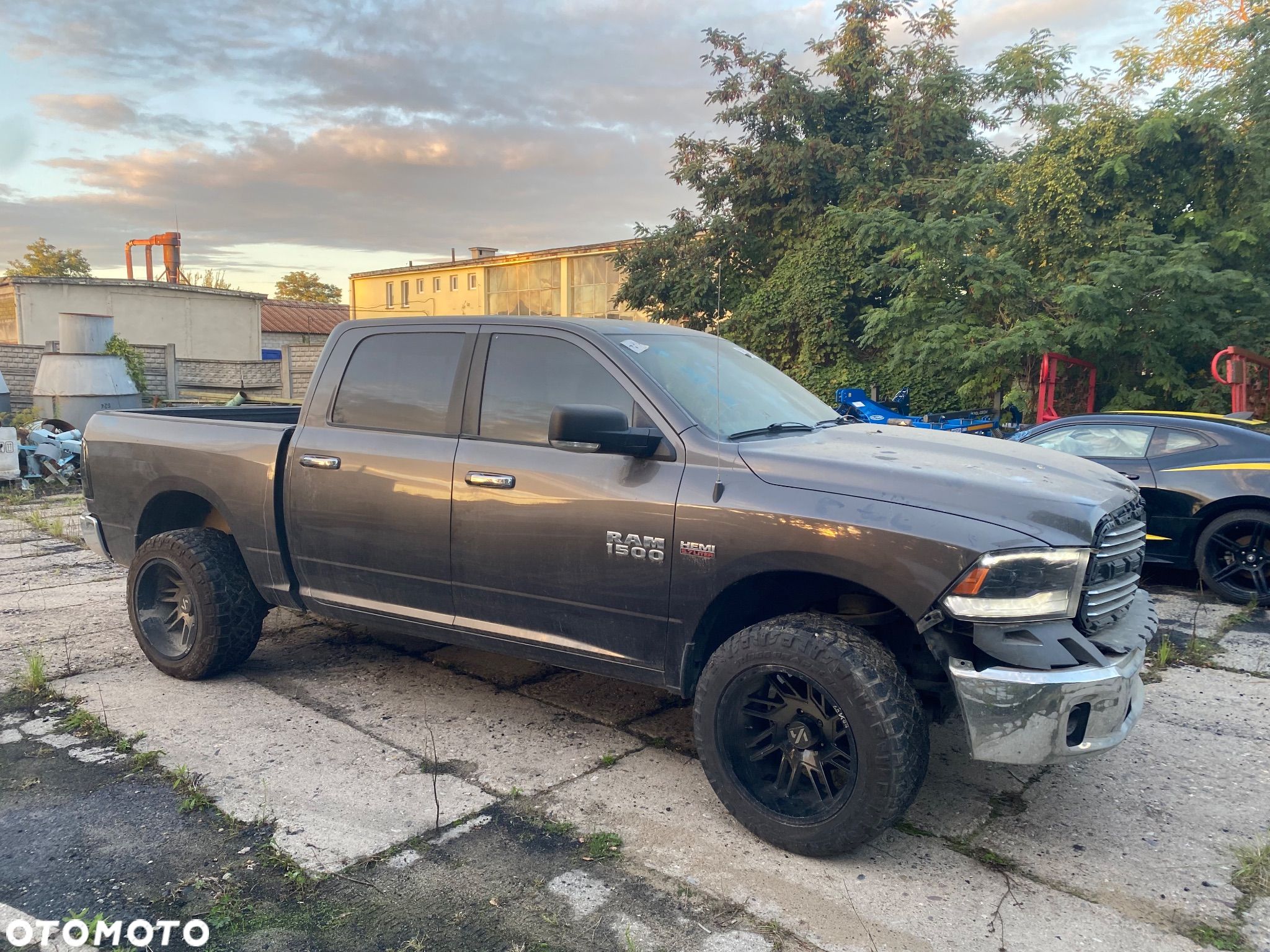 Dodge RAM 1500 5.7 4x4 - 1